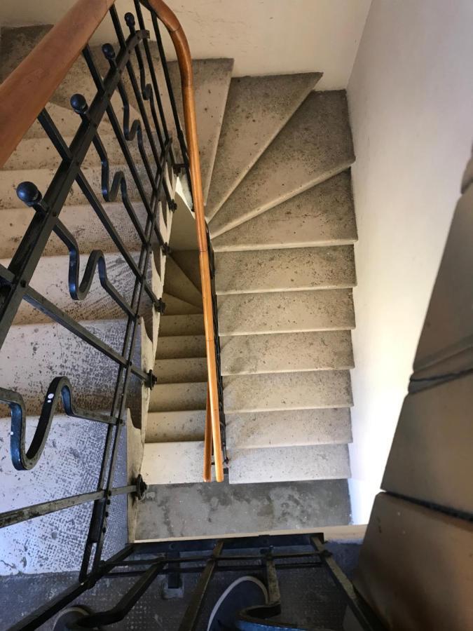 Apartment Central Old Town With Private Indoor Garage Parking 斯普利特 外观 照片